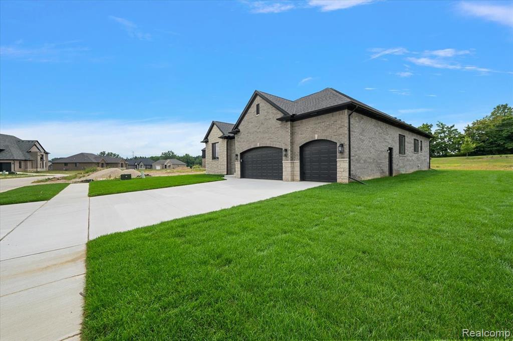 720 Marlayna Drive, Oxford, MI 48371 — Photo 51