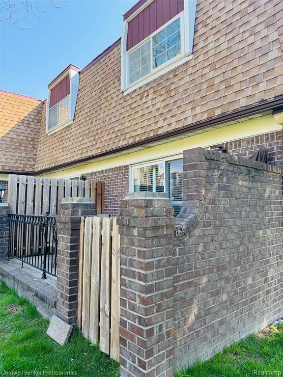 37021 E Aragona Drive, Clinton Twp, MI 48036 — Photo 29