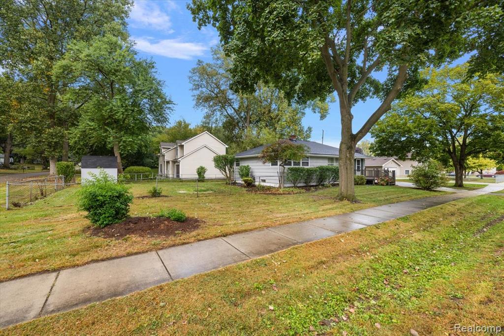 841 Nash Avenue, Waterford, MI 48328 — Photo 41