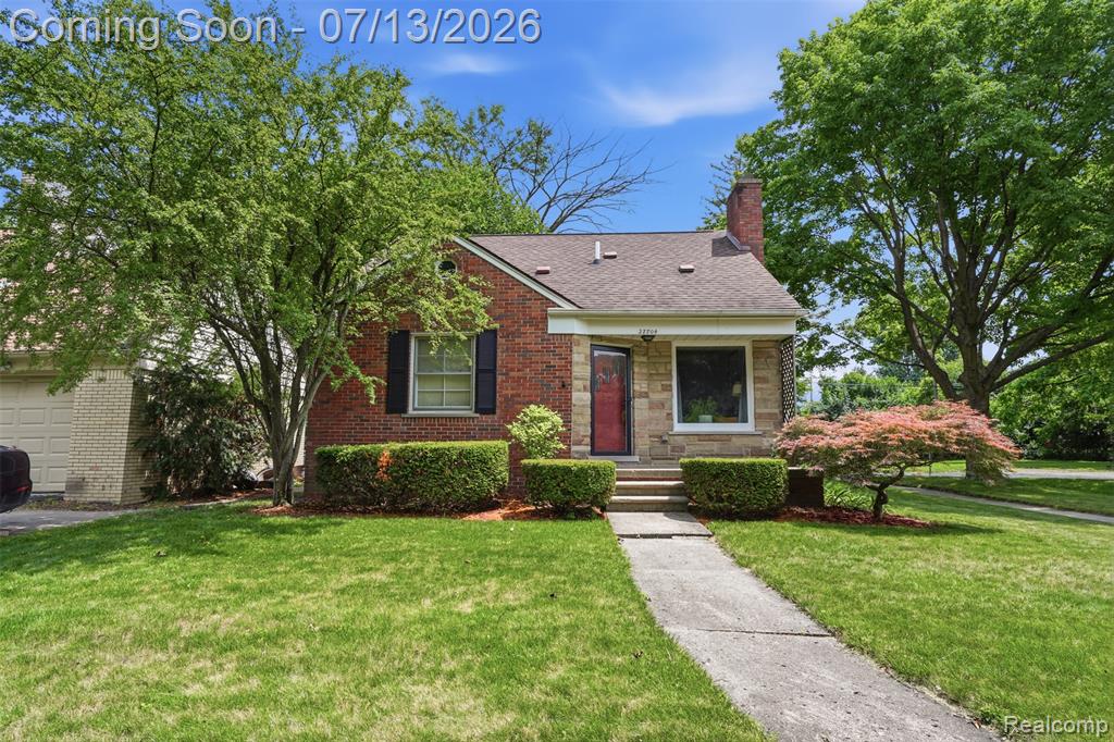 27704 California Drive NW, Lathrup Village, MI 48076 — Photo 3