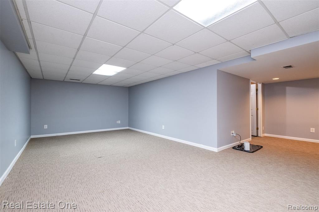 4079 Cumberland Court, Commerce Twp, MI 48390 — Photo 46