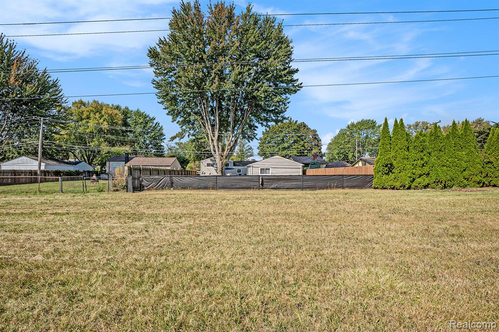 41222 Paign Drive, Sterling Heights, MI 48313 — Photo 29