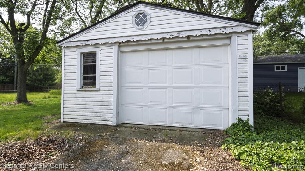 2561 Verna Street, Ypsilanti, MI 48197 — Photo 22