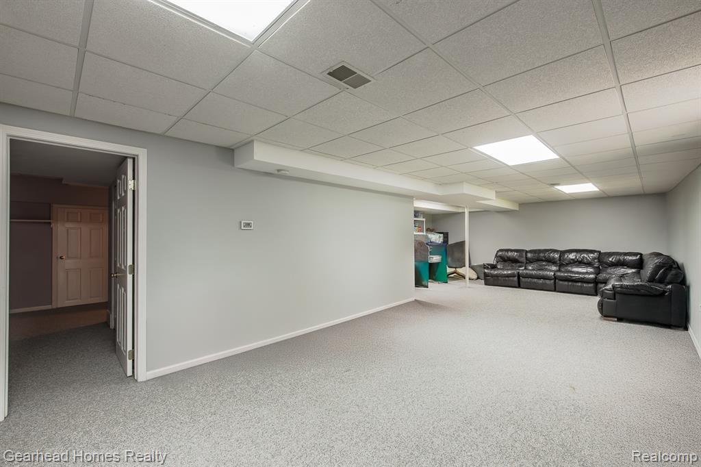 8088 Denton Hill Road, Fenton, MI 48430 — Photo 35