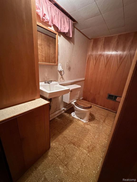 624 RIVERBANK Street, Lincoln Park, MI 48146 — Photo 31