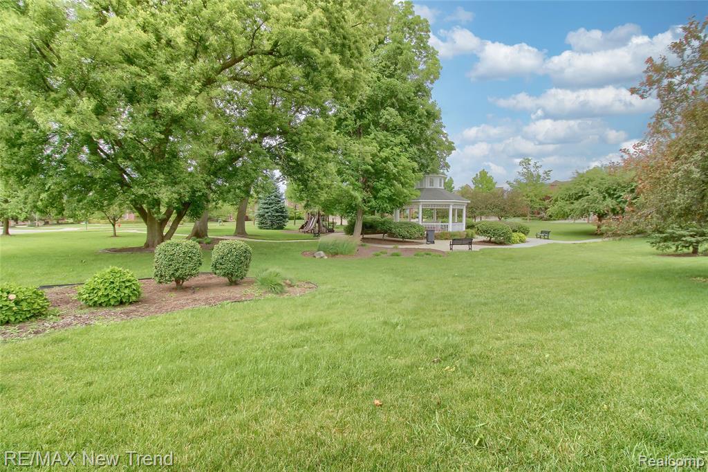41672 Clemens Circle, Novi, MI 48377 — Photo 50