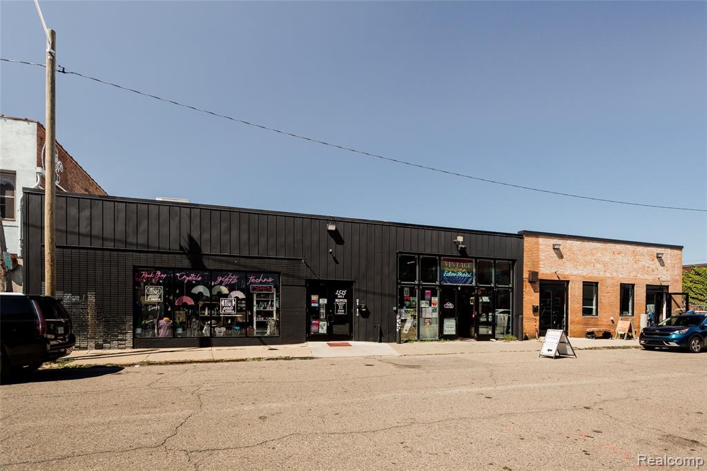 1515 Division Street - Photo 2