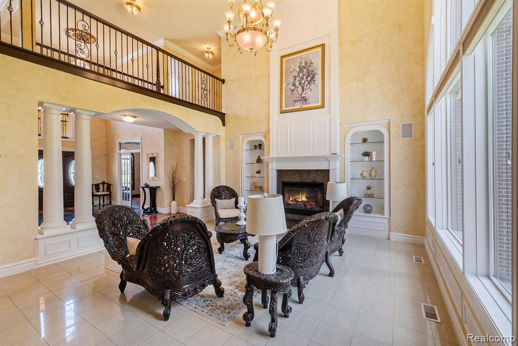 8294 WARWICK GROVES, Grand Blanc, MI 48439 — Photo 6