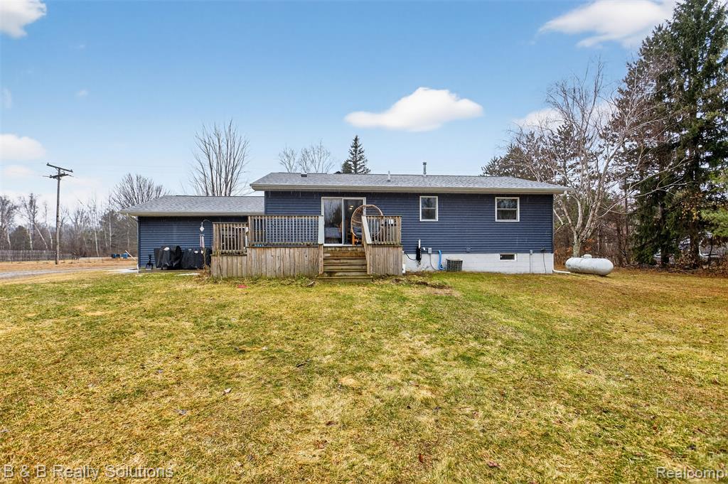3280 Waltan Road, Vassar, MI 48768 — Photo 29