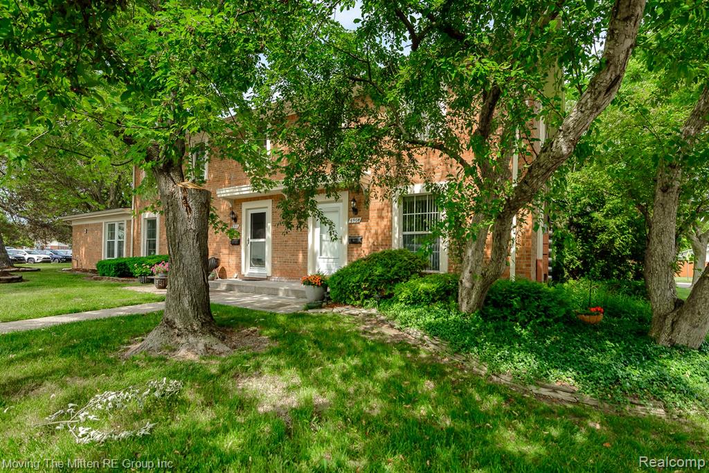 6908 W New Providence Way W, Canton, MI 48187 — Photo 3