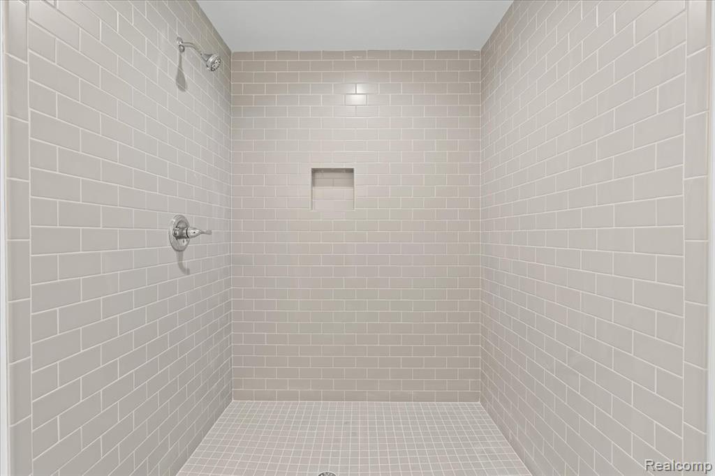 5179 WIMBLEDON Circle, Ann Arbor, MI 48108 — Photo 37