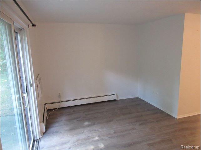 31831 GRAND RIVER Avenue, Farmington, MI 48336 — Photo 4