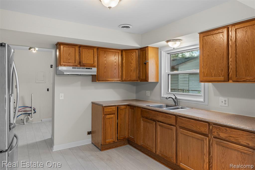 48037 Remer Avenue, Shelby Twp, MI 48317 — Photo 8