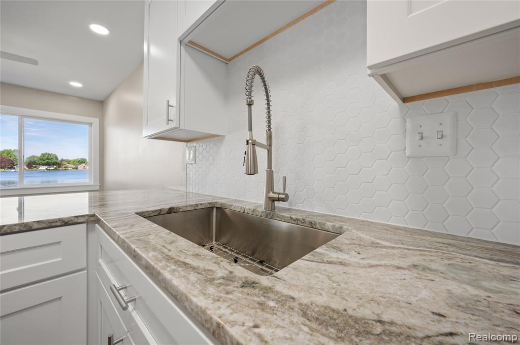 3515 Highland Boulevard, Highland, MI 48356 — Photo 9