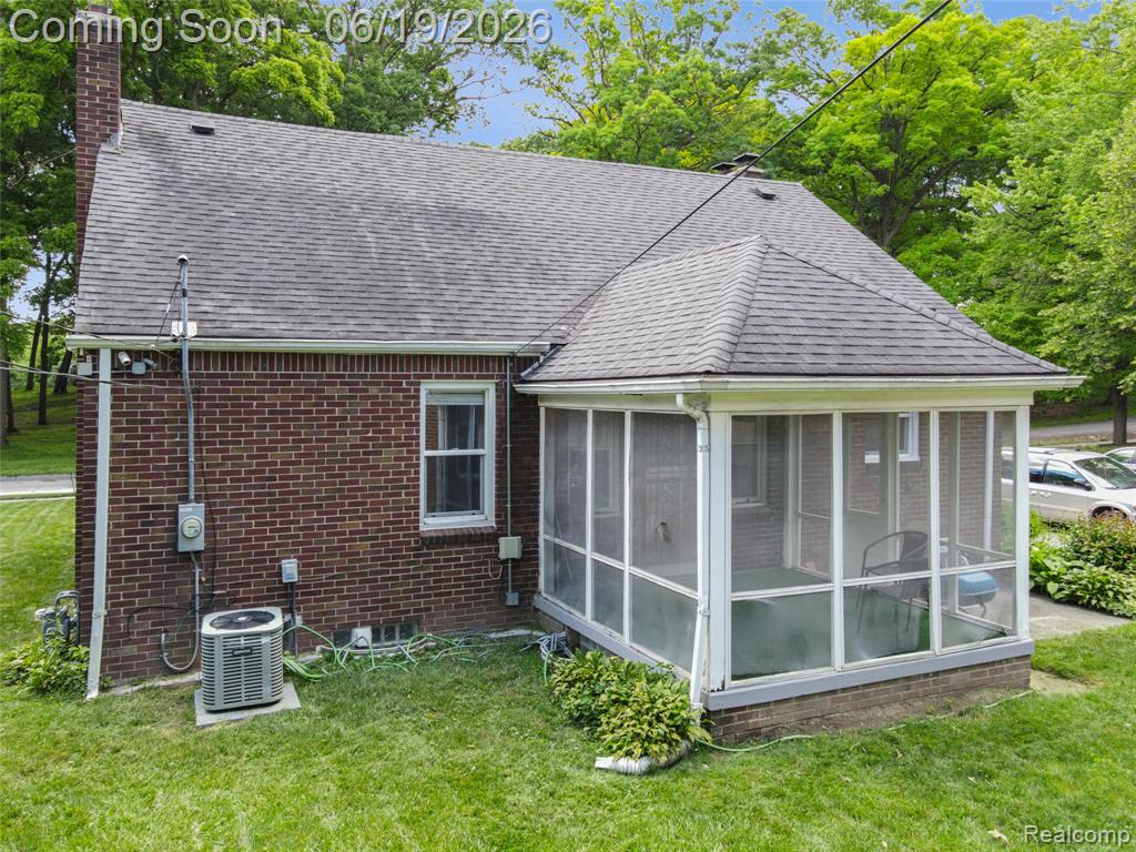 16216 Burgess, Detroit, MI 48219 — Photo 63