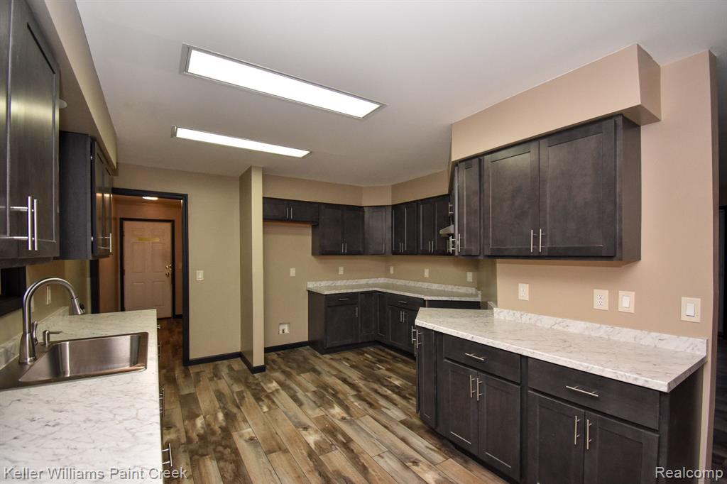 10110 SMITHS CREEK Road, Wales, MI — Photo 9