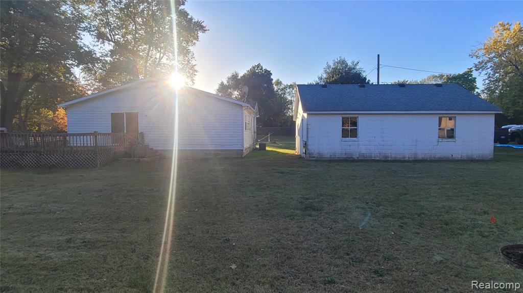 985 Fairledge Street, Lake Orion, MI 48362 — Photo 5