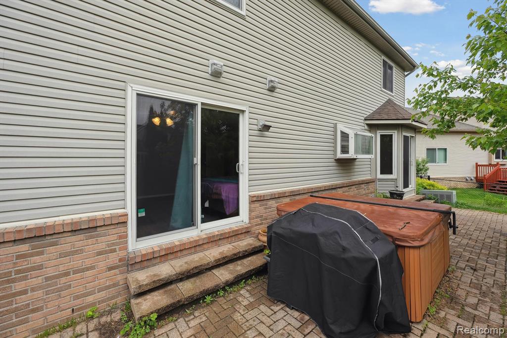 7366 MEADOW Lane, Ypsilanti, MI 48197 — Photo 42