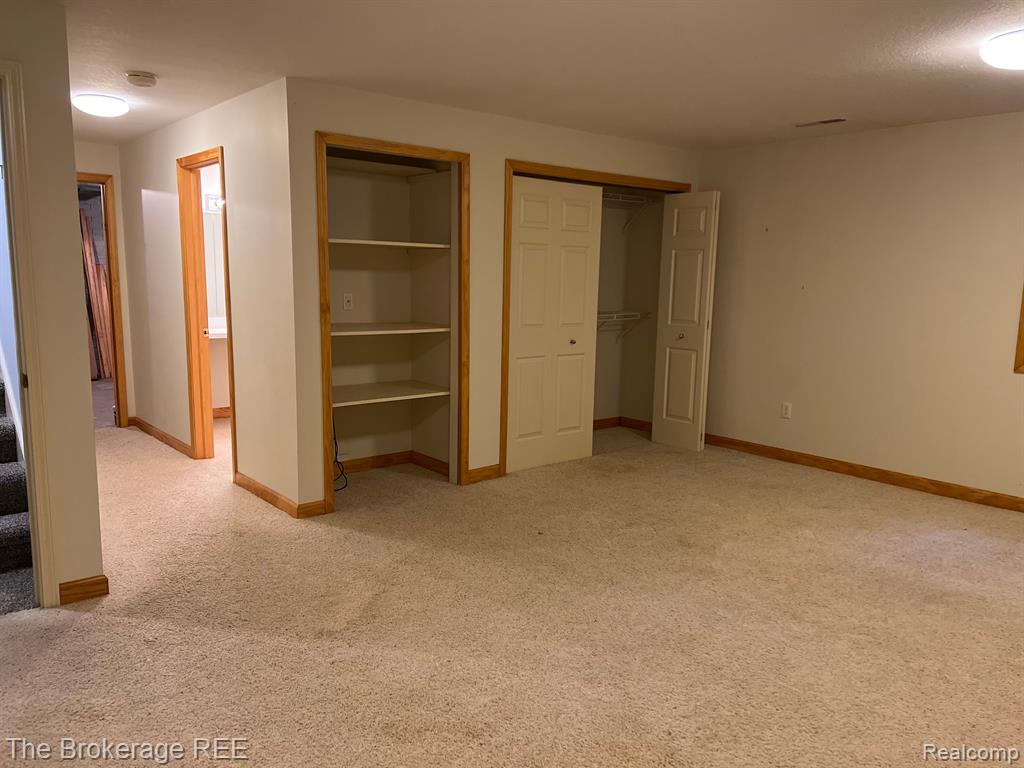 6112 NORMANDY Drive, Saginaw, MI 48638 — Photo 27