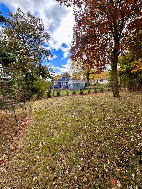 406 N ALICE Avenue, Rochester, MI 48307 — Photo 19