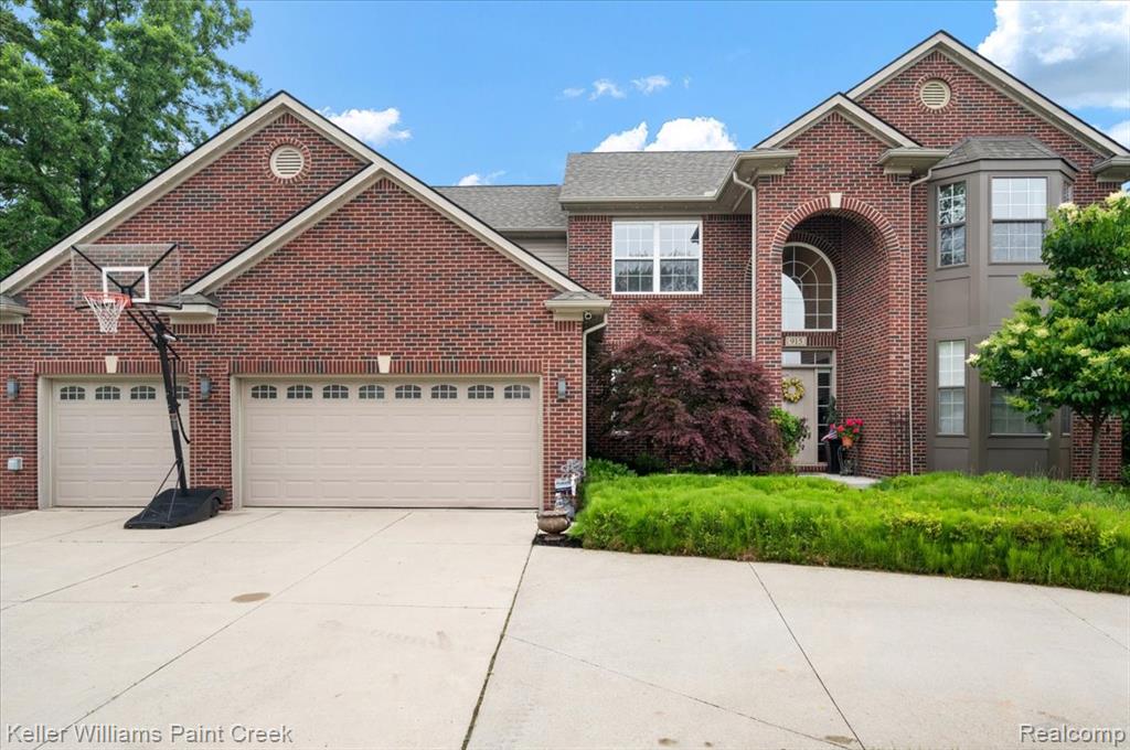 915 Harris Drive, Troy, MI 48083 — Photo 45