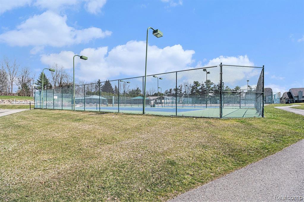 5245 MORET Court, Brighton, MI 48116 — Photo 31