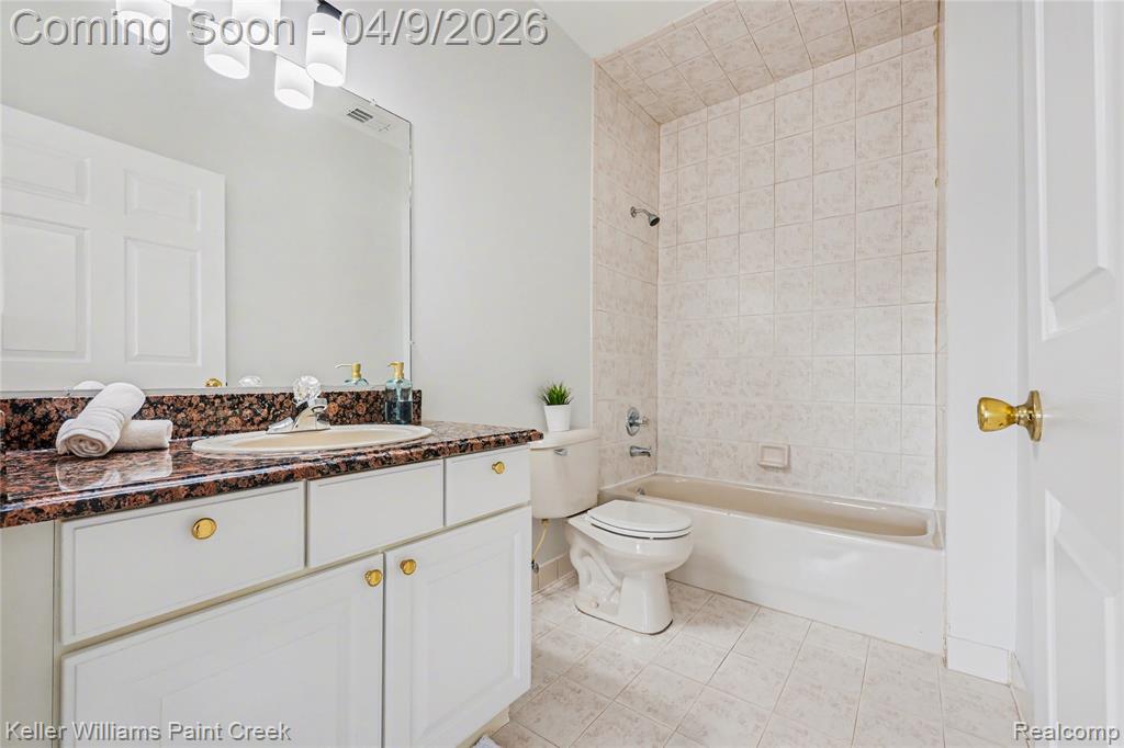 5397 Twin Oaks Drive, Sterling Heights, MI 48314 — Photo 15