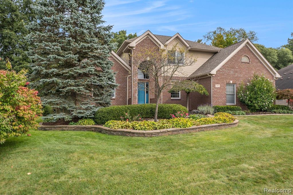 979 SUCHAVA Drive, White Lake, MI — front exterior