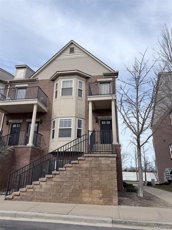 41600 Hamlet Lane, Novi, MI — front exterior