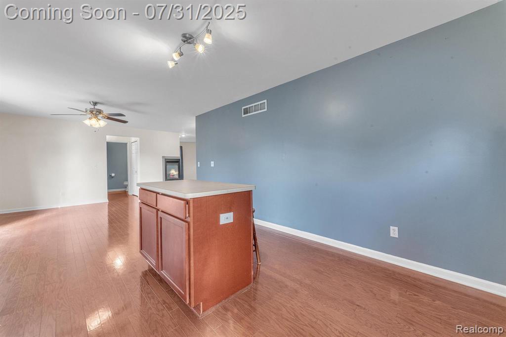 8271 S Warwick Court, Ypsilanti, MI 48198 — Photo 17