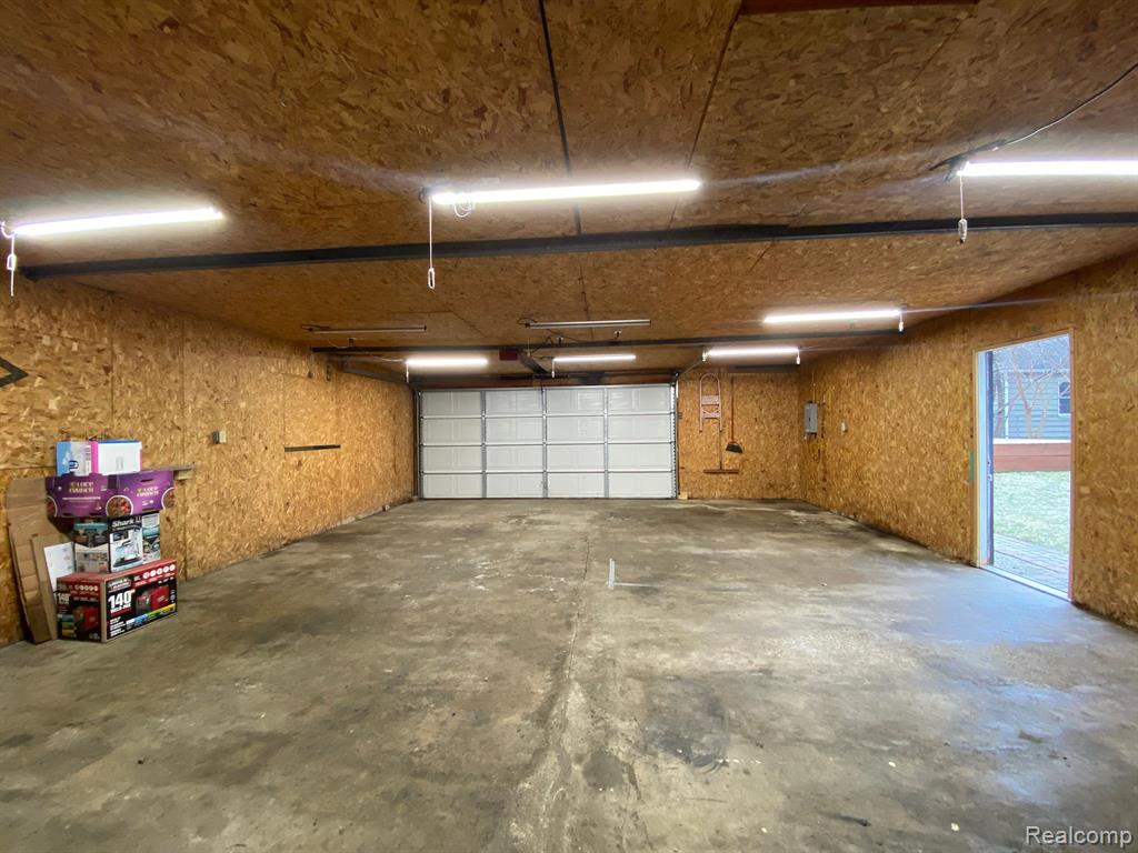 600 NORTH Road, Fenton, MI 48430 — Photo 23