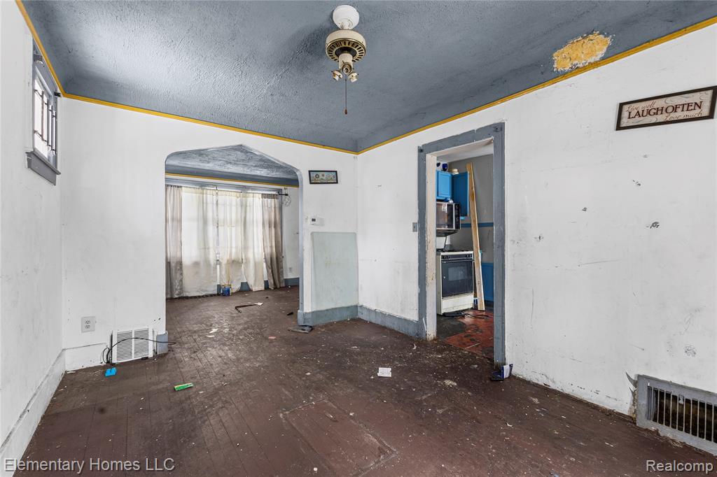 19657 Cardoni Street, Highland Park, MI 48203 — Photo 4