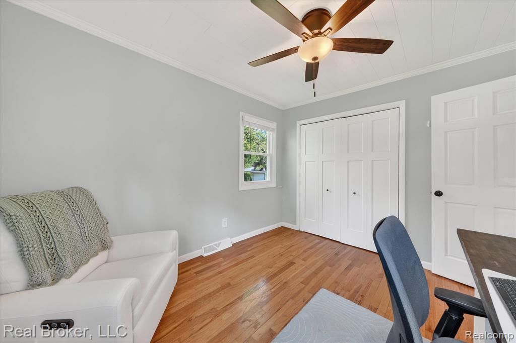 6551 Duffield Street, West Bloomfield, MI 48324 — Photo 11