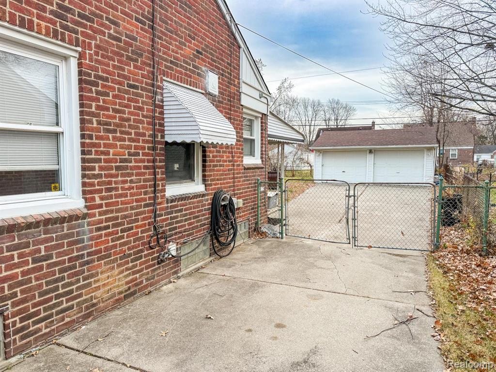 26235 Stollman Drive, Inkster, MI 48141 — Photo 23