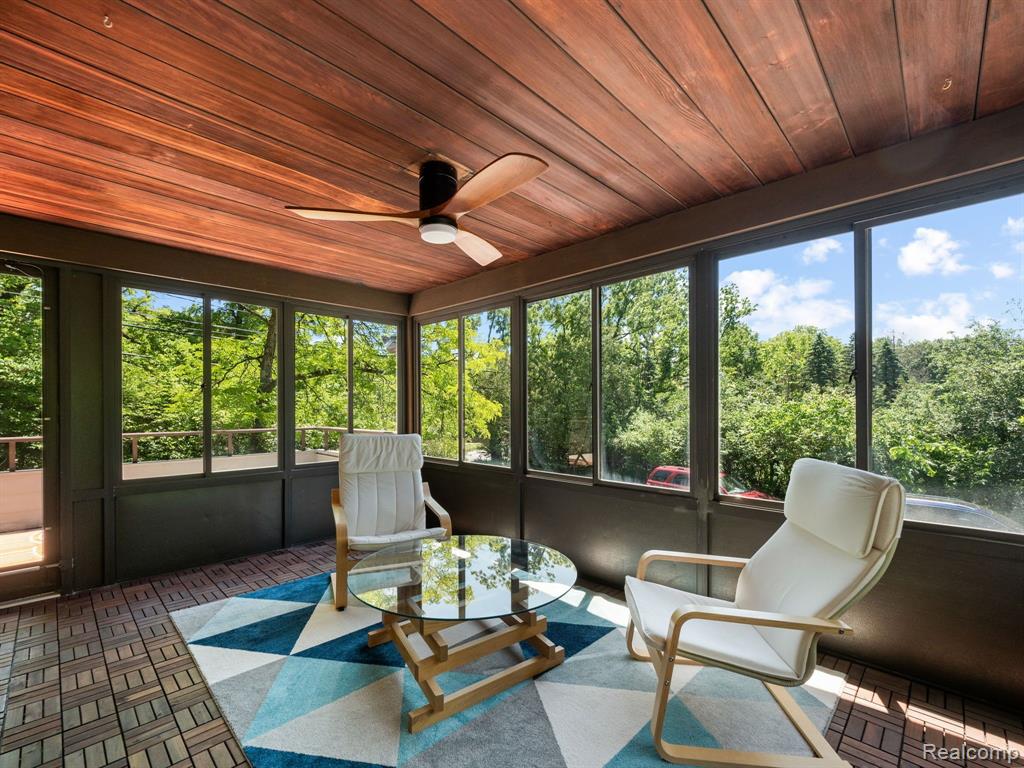 5151 N ADAMS Road, Bloomfield Hills, MI 48304 — Photo 17