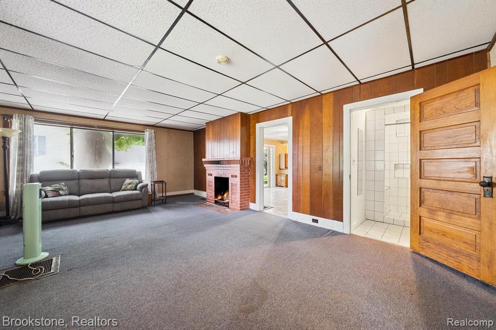 326 S Main Street, Almont, MI 48003 — Photo 11