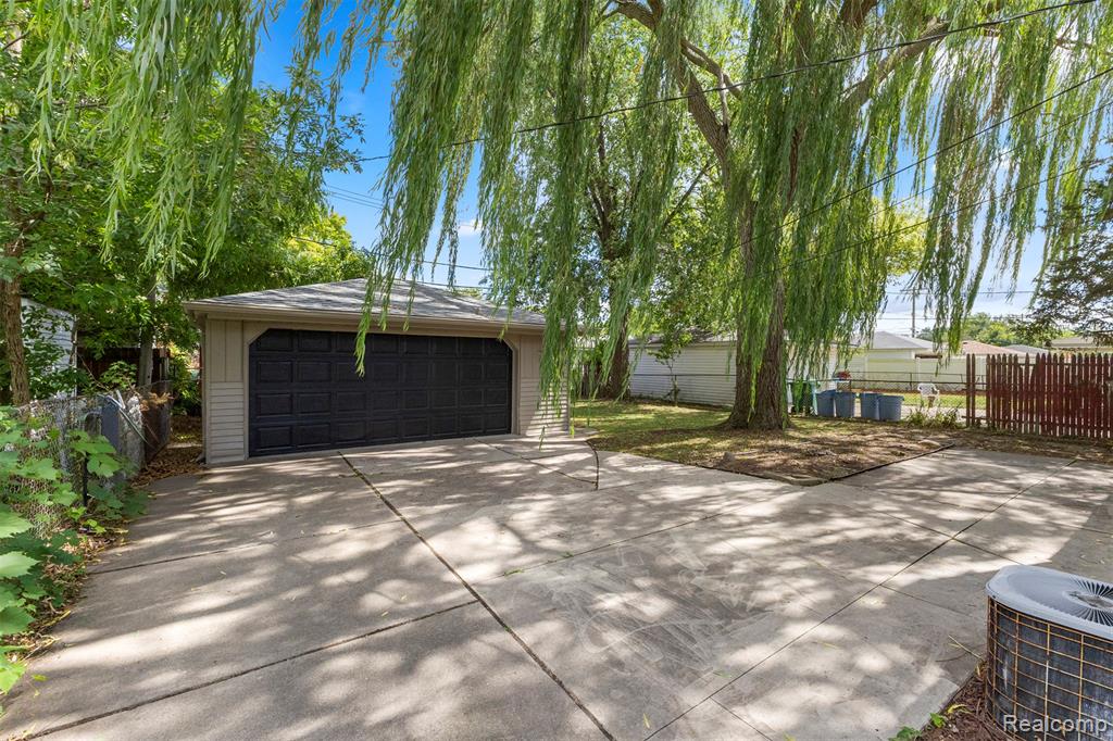 524 E Rose Avenue, Garden City, MI — Photo 26