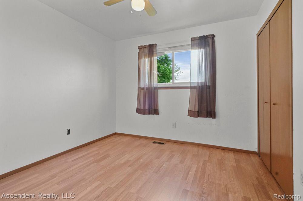 42763 MICHIGAN Drive, Sterling Heights, MI 48313 — Photo 13