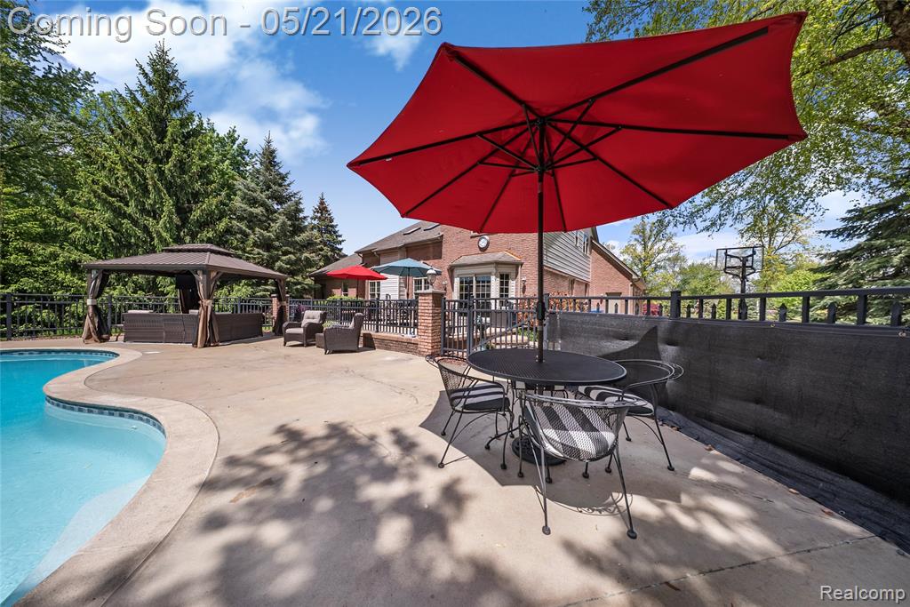 8425 Grays Drive, Grosse Ile, MI 48138 — Photo 50