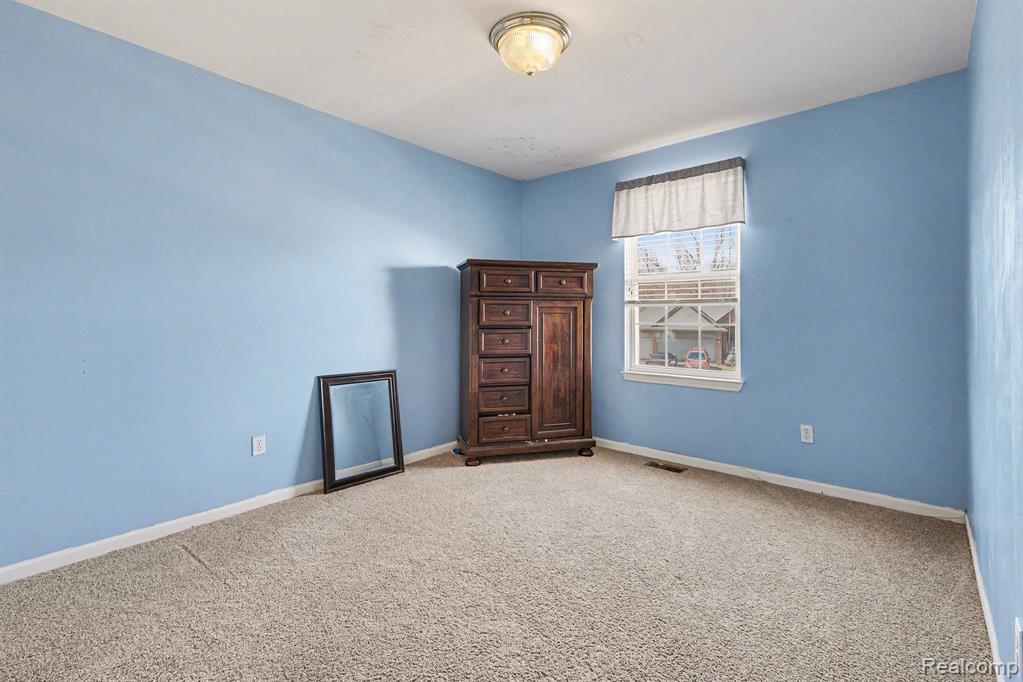 13805 Pond Bluff Drive, Van Buren, MI 48111 — Photo 15