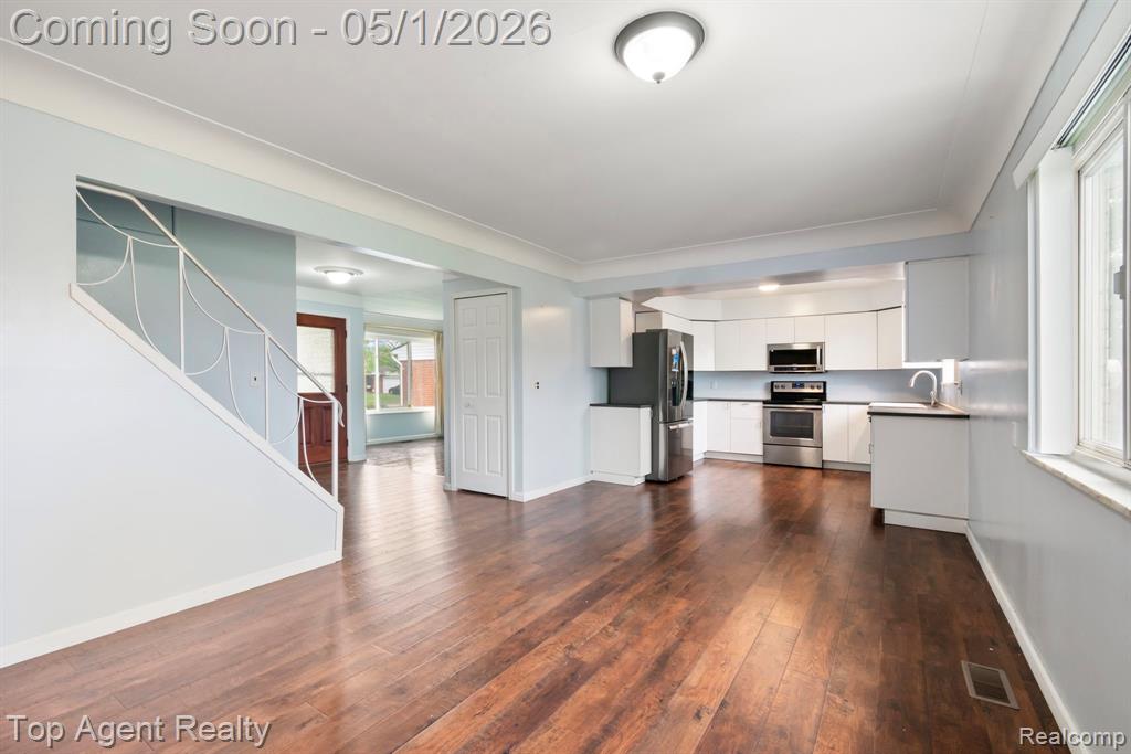 30151 Barbary Court, Warren, MI 48093 — Photo 12
