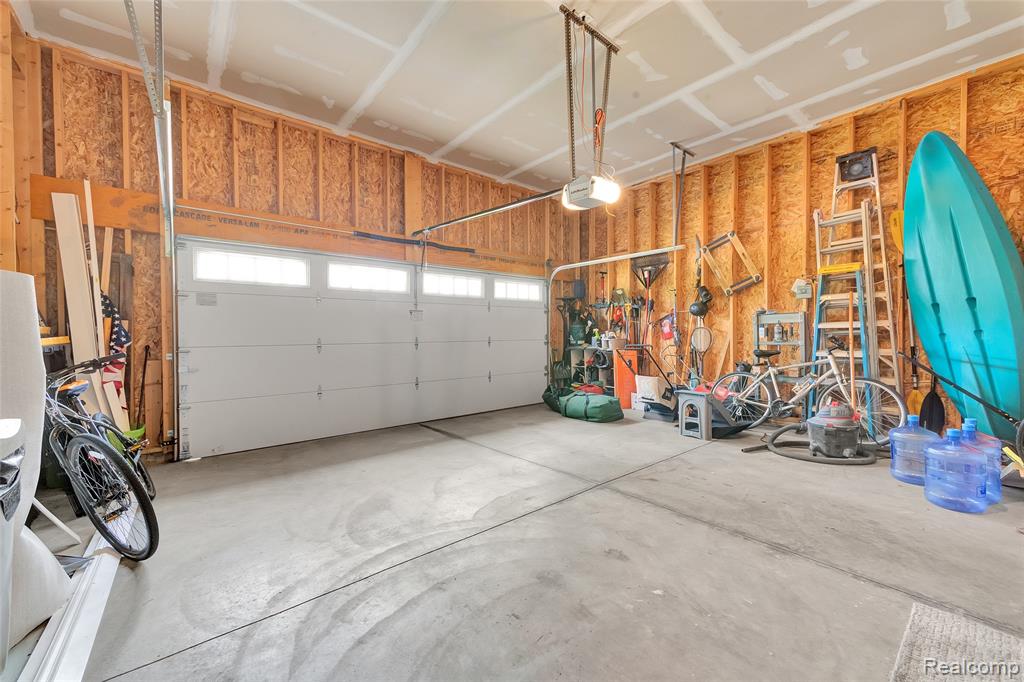 521 Heritage Ridge Drive, Milford, MI 48381 — Photo 33