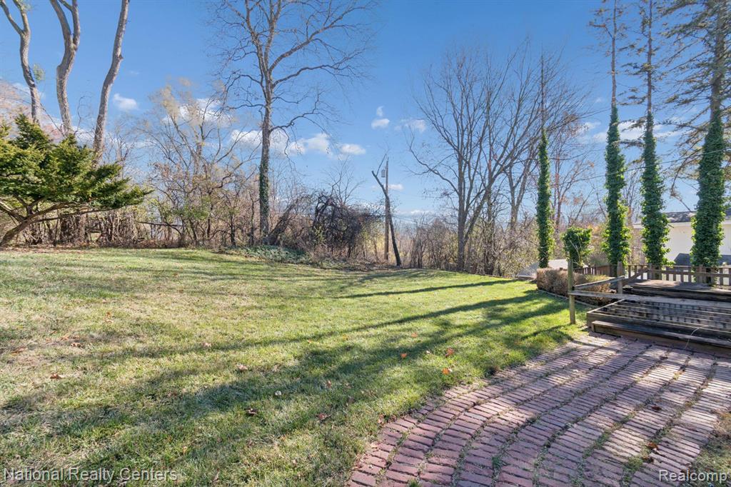 5621 Eastman Boulevard, West Bloomfield, MI 48323 — Photo 59