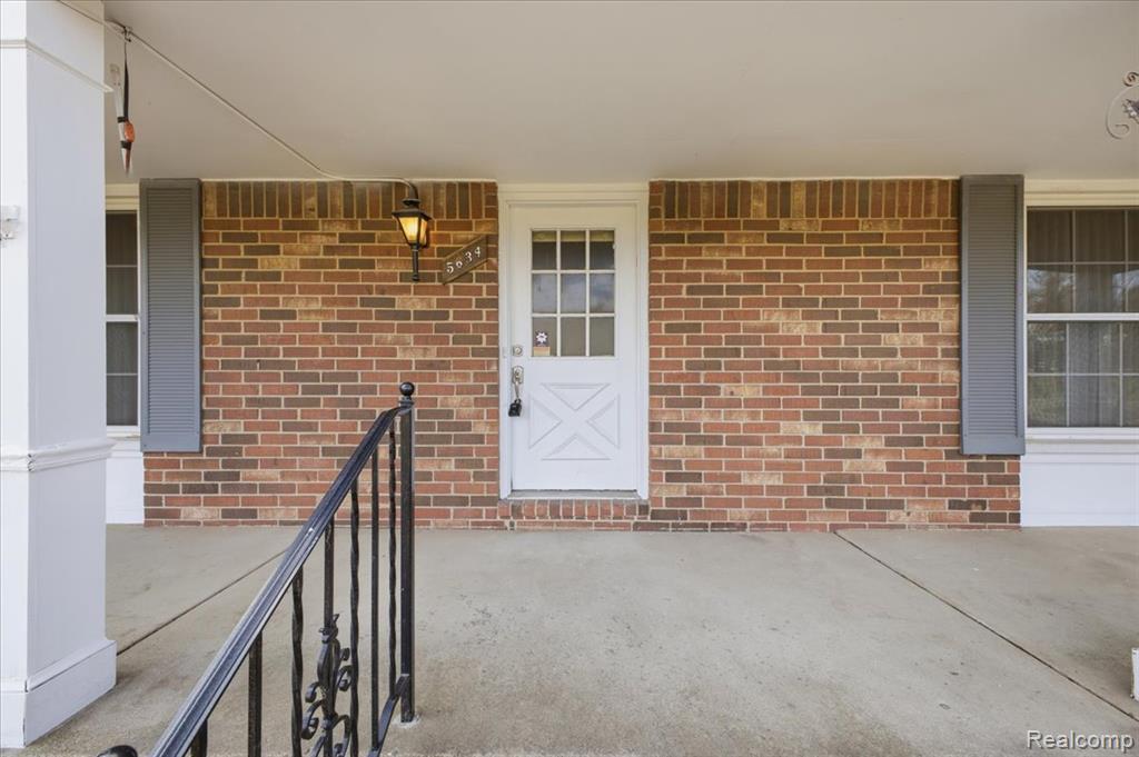 5634 Stratford Drive, West Bloomfield, MI — Photo 4