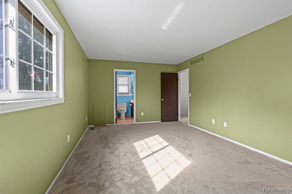 643 Pine Tree Court, Walled Lake, MI 48390 — Photo 21