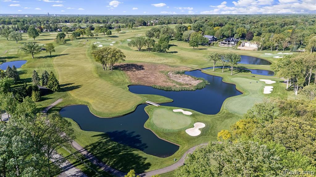 6121 Golfview Drive, Bloomfield Hills, MI 48301 — Photo 31