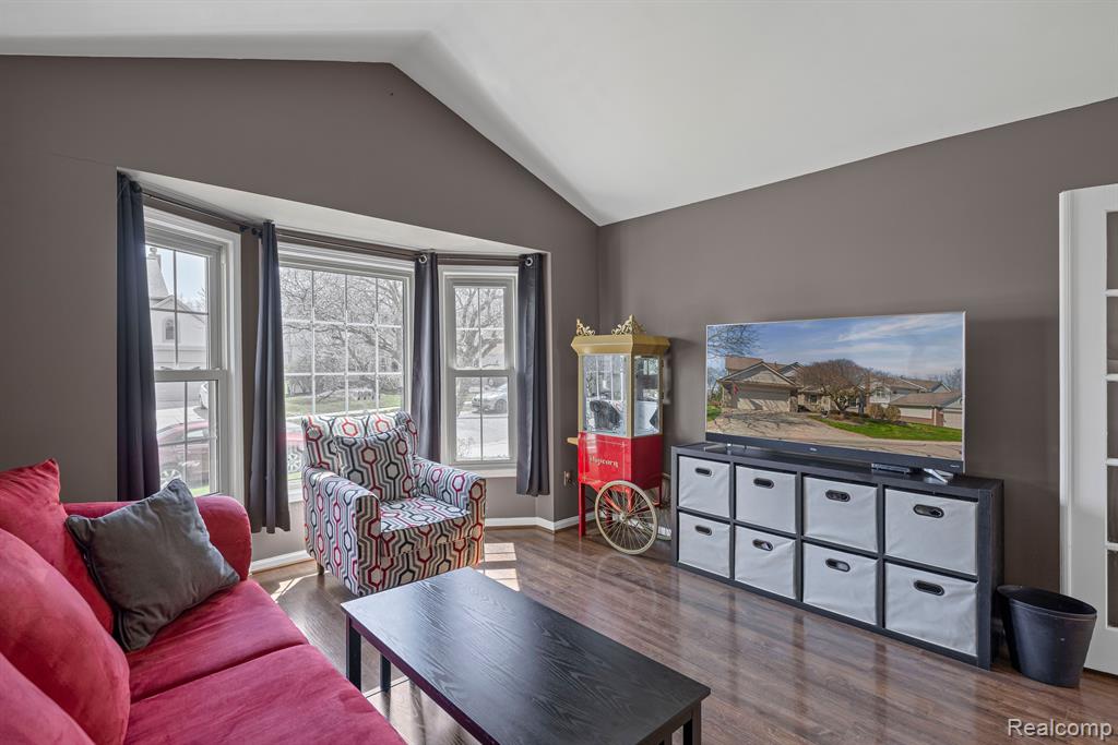 42890 BROOKSTONE Drive, Novi, MI 48377 — Photo 22