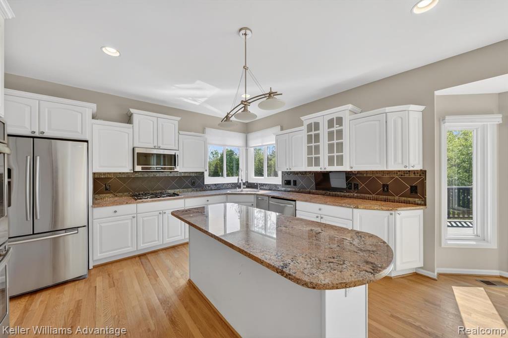 6356 Branford Drive, West Bloomfield, MI — Photo 23