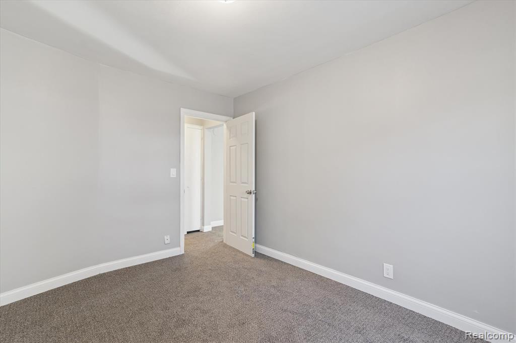 49934 W Huron River Drive, Belleville, MI 48111 — Photo 33