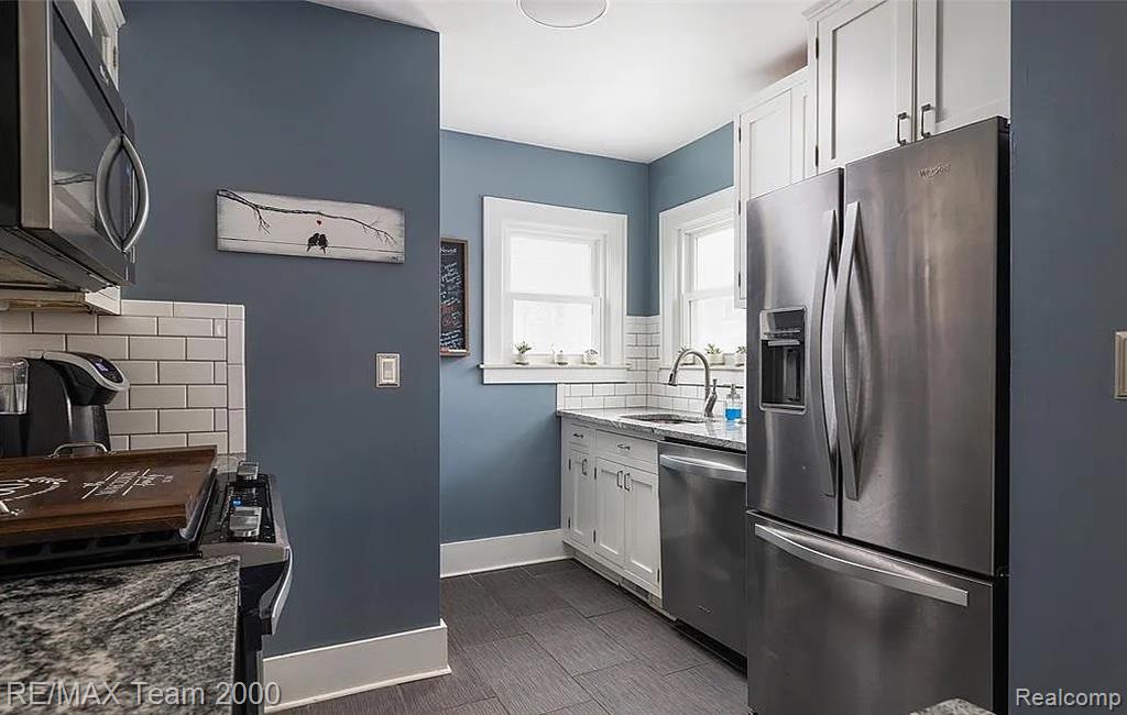 802 PARK Avenue, Royal Oak, MI 48067 — Photo 12